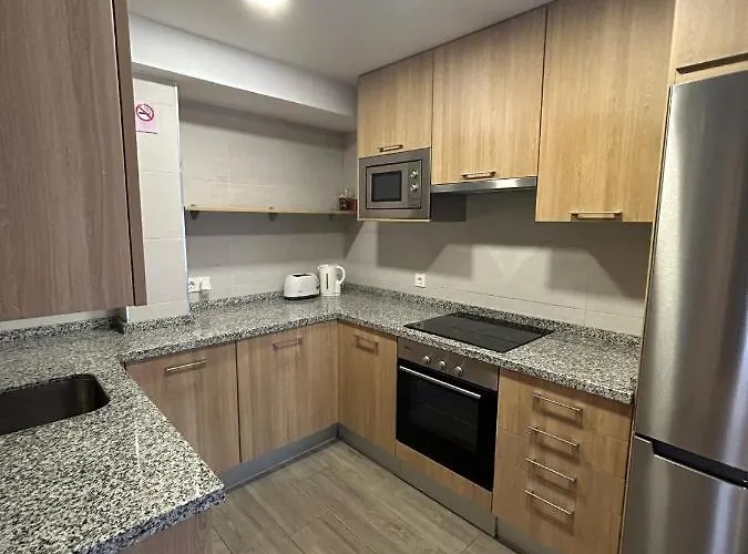 Iv Junto A Plaza Mayor